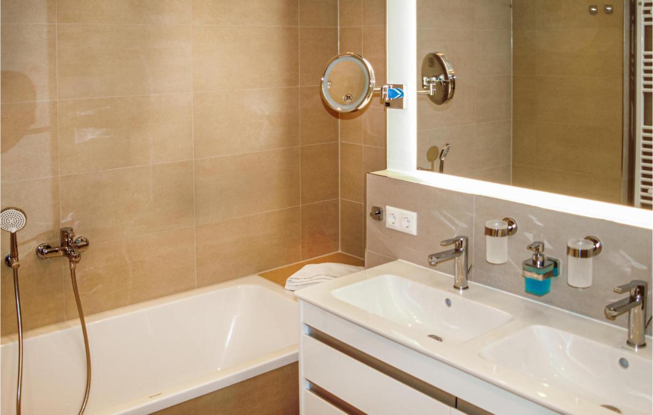 2 Bedroom Lovely Apartment In Binz Ot Prora Lubkow Ngoại thất bức ảnh